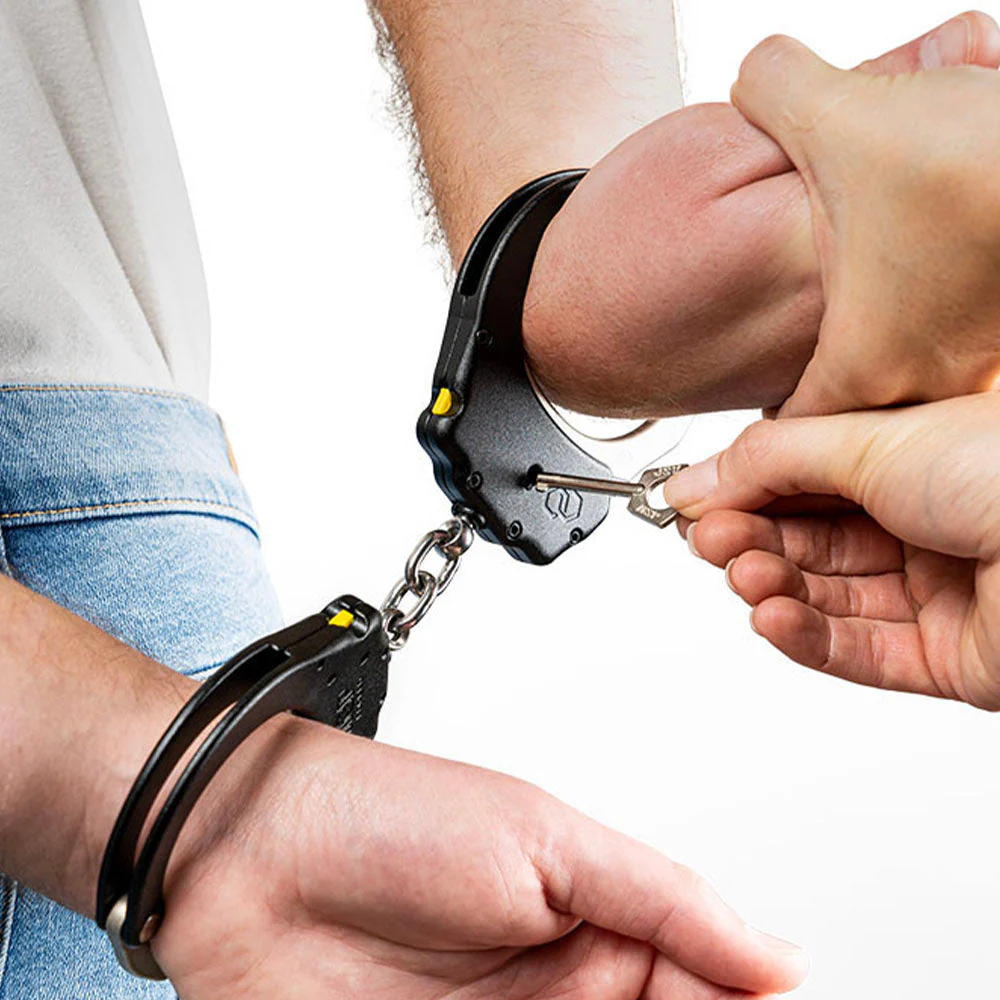 Plus Cuffs, Chain (Steel Bow) - Image 5